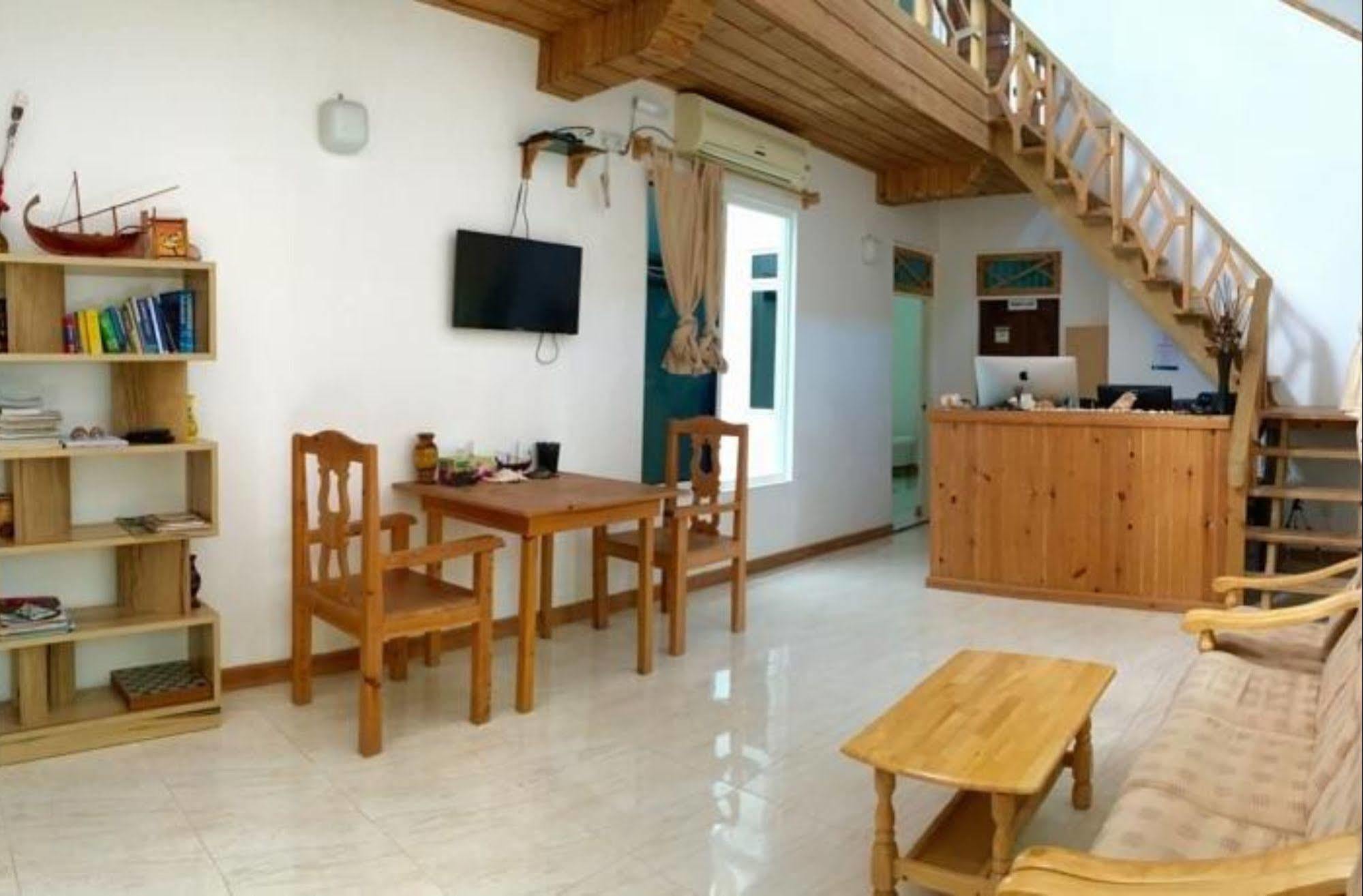 Faza View Inn, مافوشي المظهر الخارجي الصورة